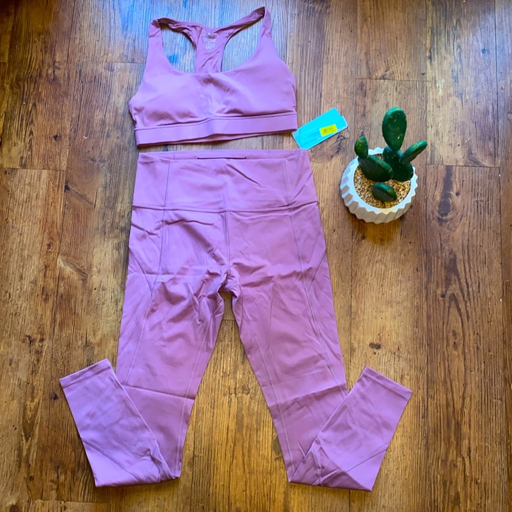 Mauve workout legging and bra set Antonio Melani